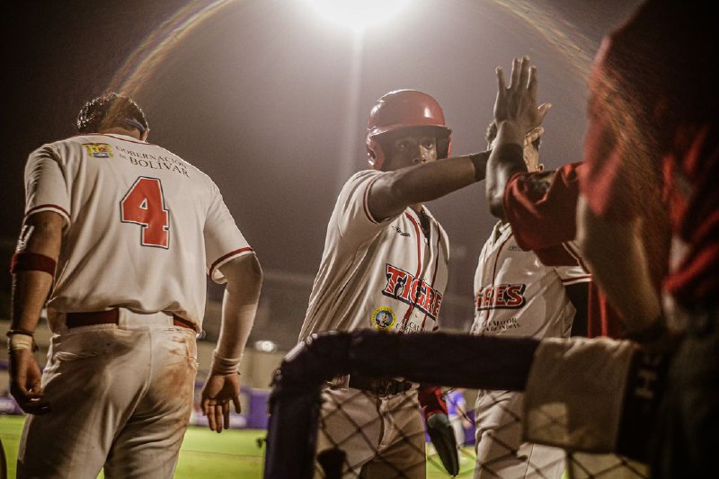 *****??******⚾️*** Cubanos en la ***??*** LPBCOL