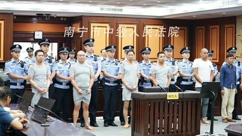 استأجر رجل أعمال صيني قاتلاً محترفاً …