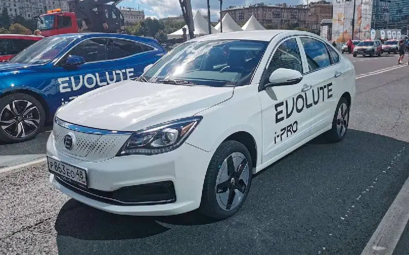 Отечественный электромобиль под брендом Evolute, продажи …