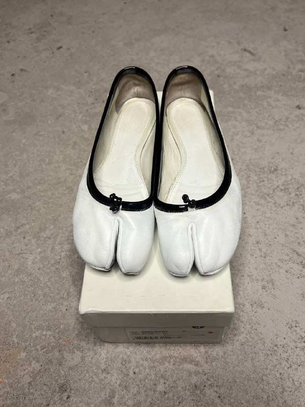 **Maison Margiela Tabi Ballet Shoes**[ещё 3 …