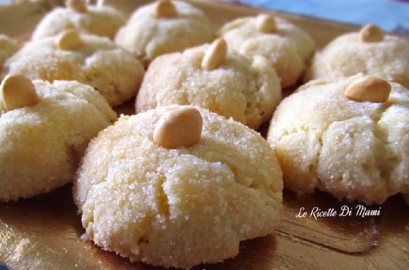 Buon pomeriggio con GLI AMARETTI SARDI …