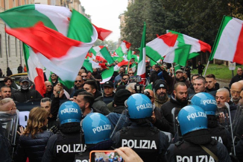 Bologna, CasaPound e Rete dei Patrioti: …