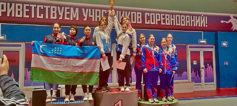 ***🏆*** Спортсменки отделения фехтования Центра боевых …