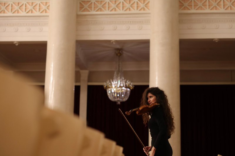 CellistWithCamera