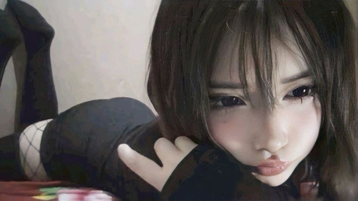 </3