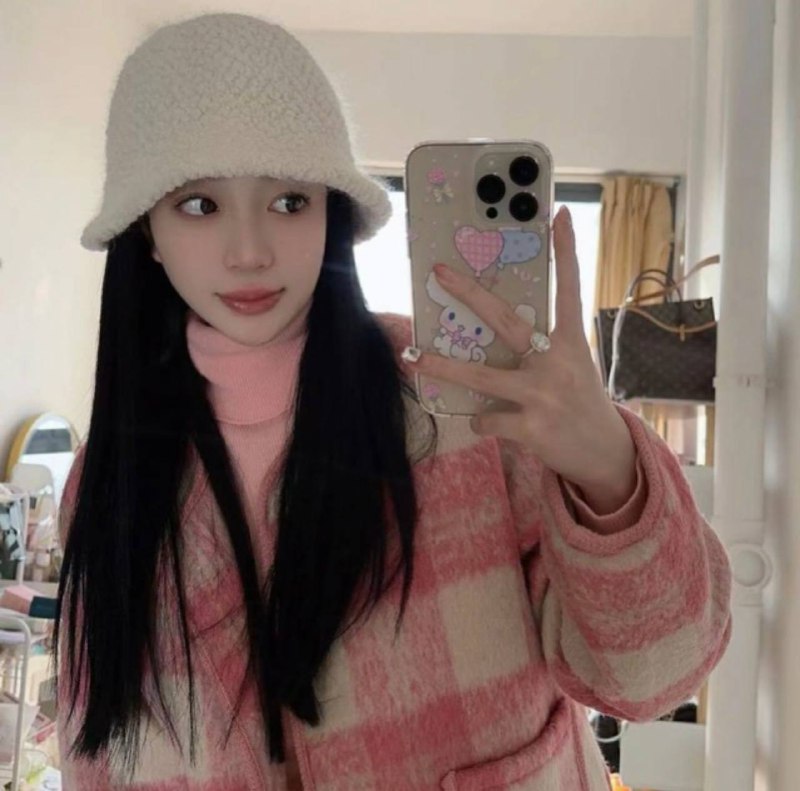 冷白皮陈思思🫧筷子腿s腰（童颜巨乳版）