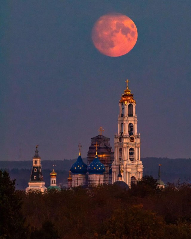 «Царские чертоги»