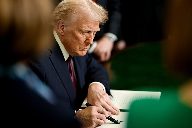 [⁠](https://a.devs.today/https://consortiumnews.com/2025/01/21/trump-issues-order-to-end-censorship/)**Trump Issues Order to End Censorship**