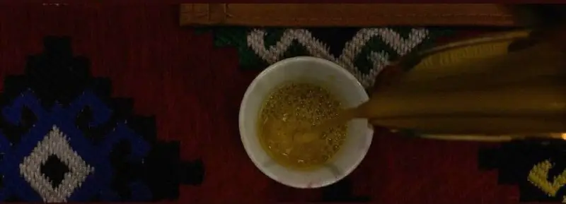 ‏سويت قهوتي .. وقعدت أتقهوى و …