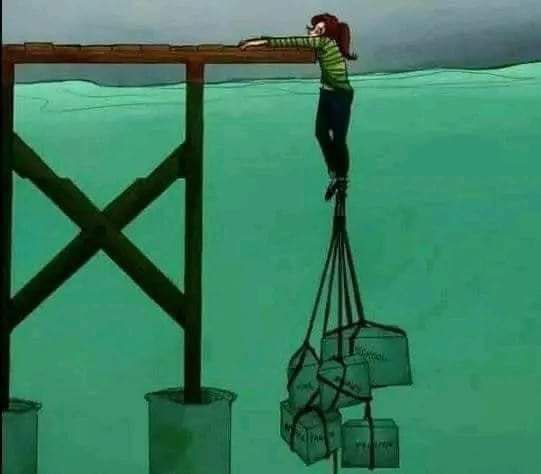 الكُل يطالبك أن تقاوم ولا أحد …