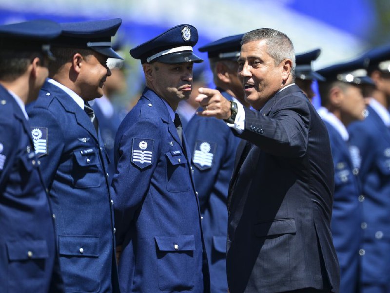 Polícia Federal prende Braga Netto por …