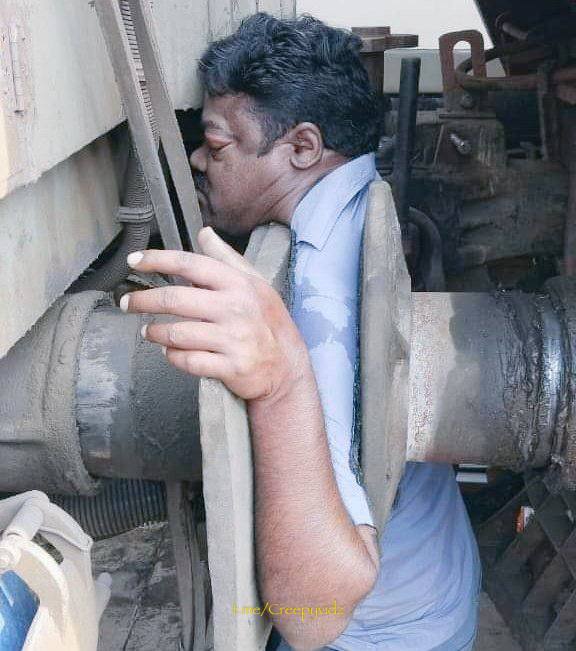 Train natural predator of Pajeet ***🇮🇳***