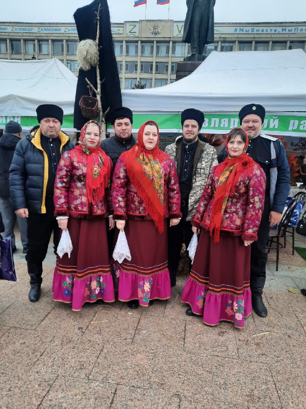 30 ноября народный ансамбль русской песни»Яблонька» …