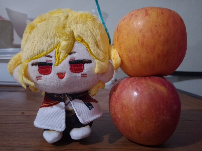 [#etc](?q=%23etc) he's TWO apples tall!!!