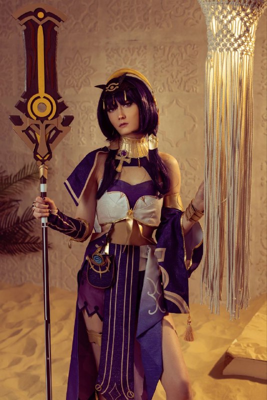 Damiena cosplay