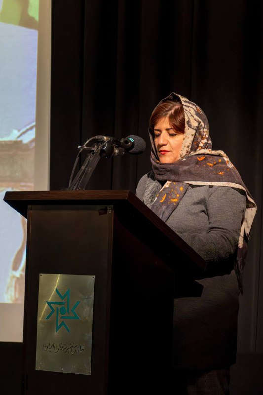 درمیانه