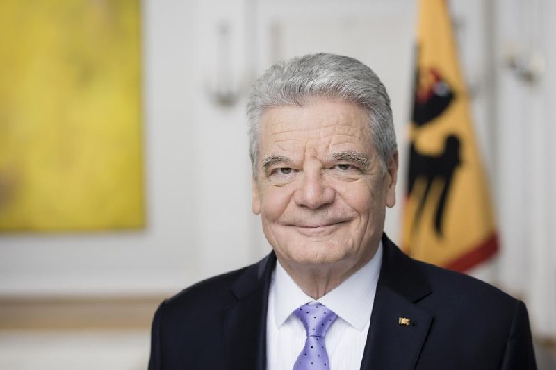 JUST IN: Ex-Präsident Gauck bezeichnet die …