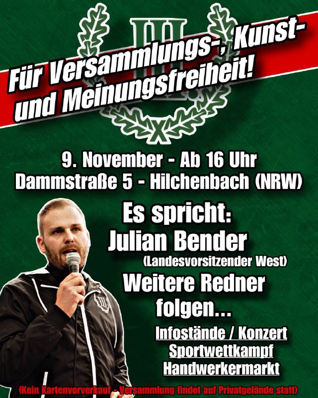 **Julian Bender spricht zur Versammlung am …