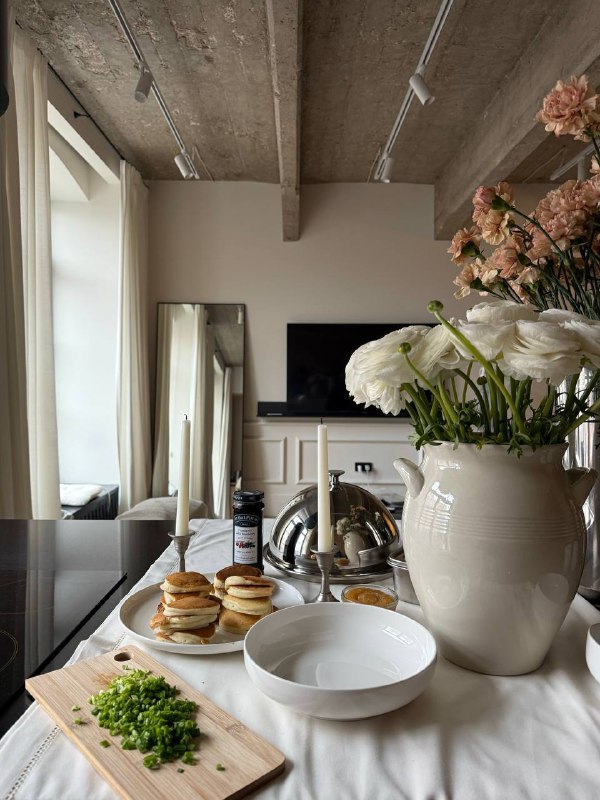 вайб Полины Подплетенной ([@pollyhey](https://t.me/pollyhey)) тоже оч …