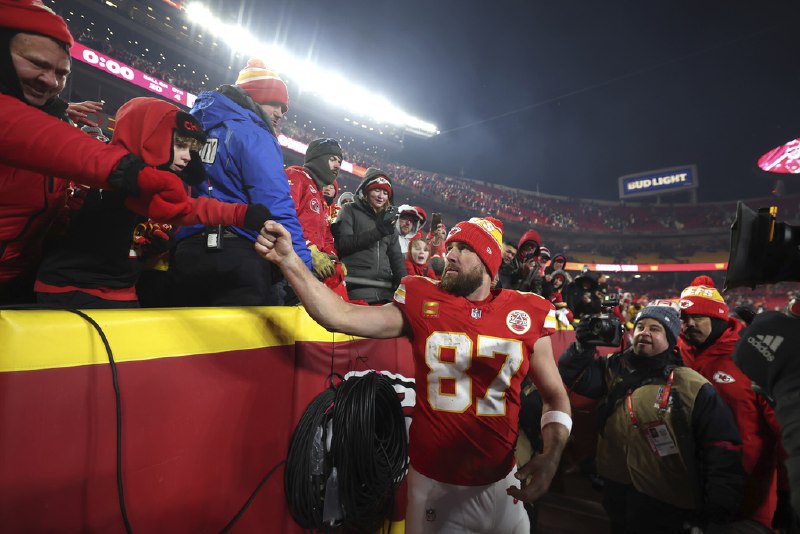 Hay un Kelce de temporada regular …