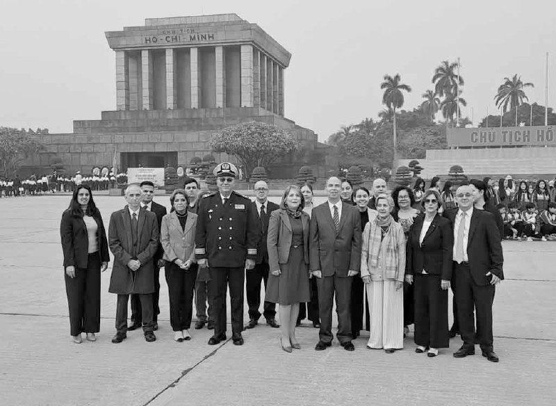 **Misión estatal de Cuba en Vietnam …