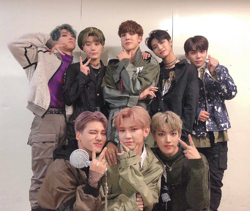 happy 6th to ateez ***🧡******🏴‍☠️***