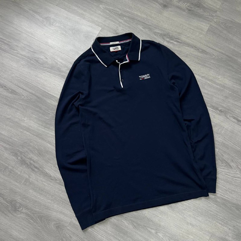 **Лонгслив Tommy Jeans**