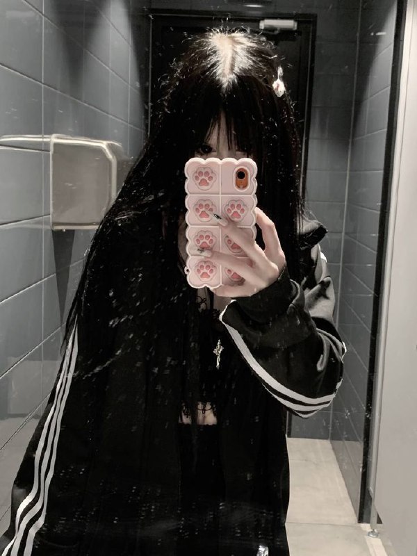 Хочу быть с тобой рядом даже …