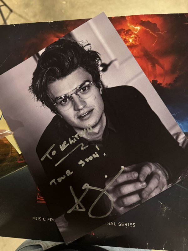 Джо Кири / Joe Keery:)