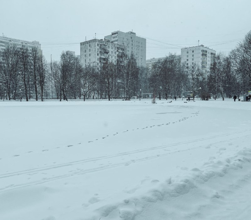 **Выход на лёд запрещен**