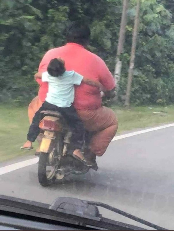 من أين أُمسِك والمقابضُ أَفلَتت