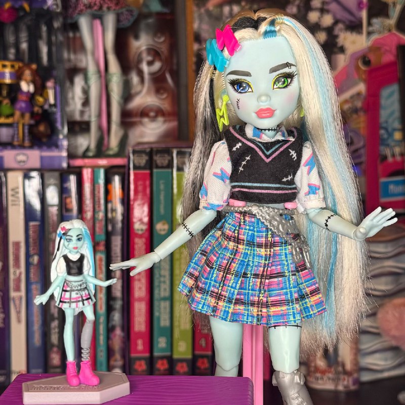 Dolls / Monster High / Barbie