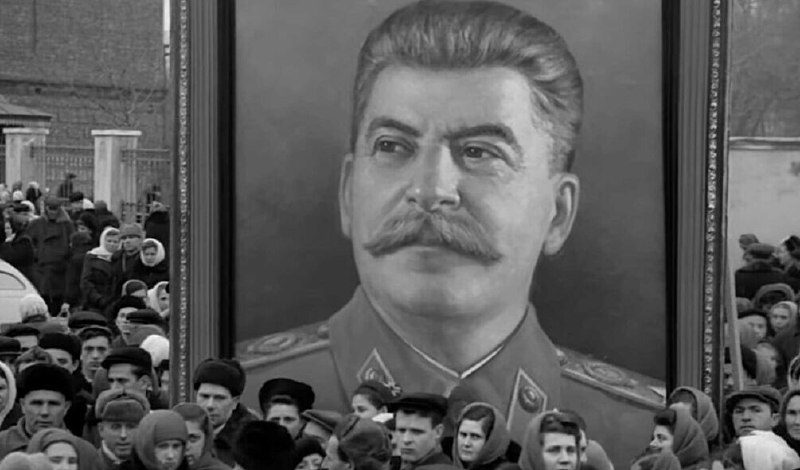 Moartea unui dictator: Stalin, vinovat de …