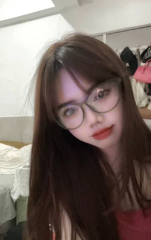 小萝莉兼职开课身高152 ***?***34A ***?***舌吻 无套口 姿势配合不过分都***?***。年龄不超过三十哦 素质低勿扰 …