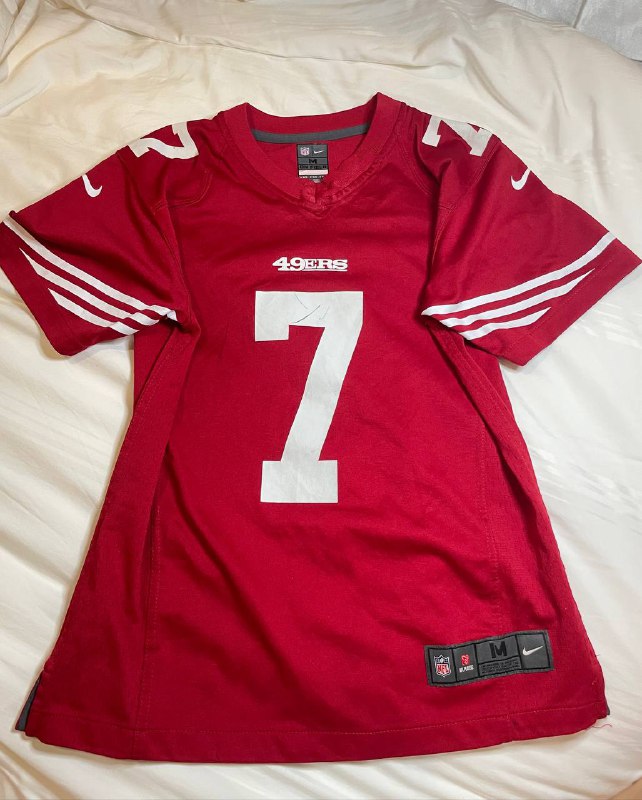 7 KAEPERNICK (1 defect) SIZE M