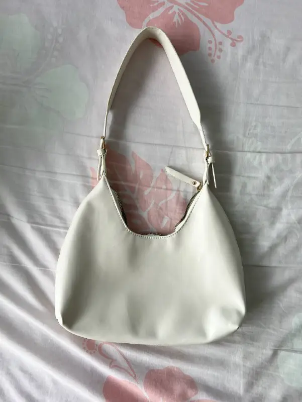 SOLD $6 white shoulder bag