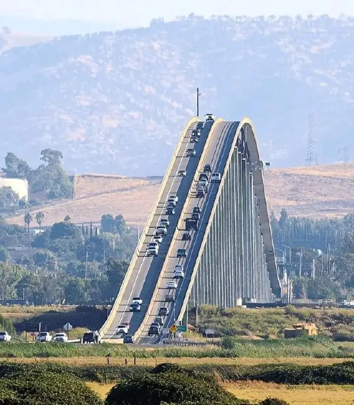 Антиохийский мост. Калифорния. США.