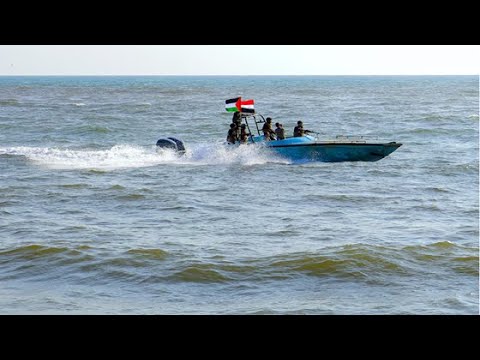 IÊMEN DEIXA NAVIO PASSAR PELO MAR …