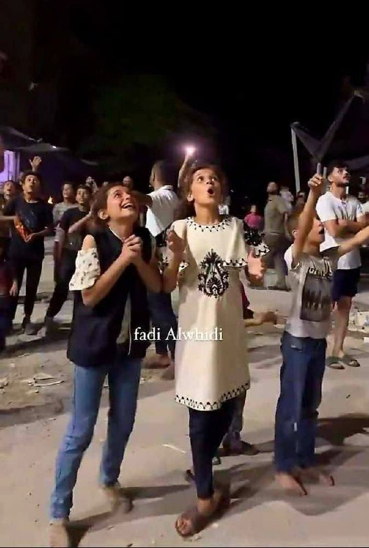 **شلیک لبخند آفرین**