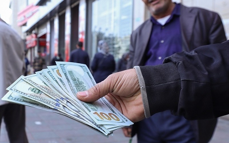 قیمت دلار چرا دوباره افزایش پیدا …