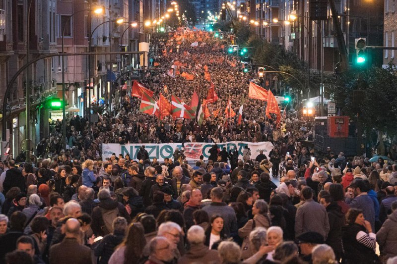 **EH Bilduk Bilboko Autonomia kalea lepo …