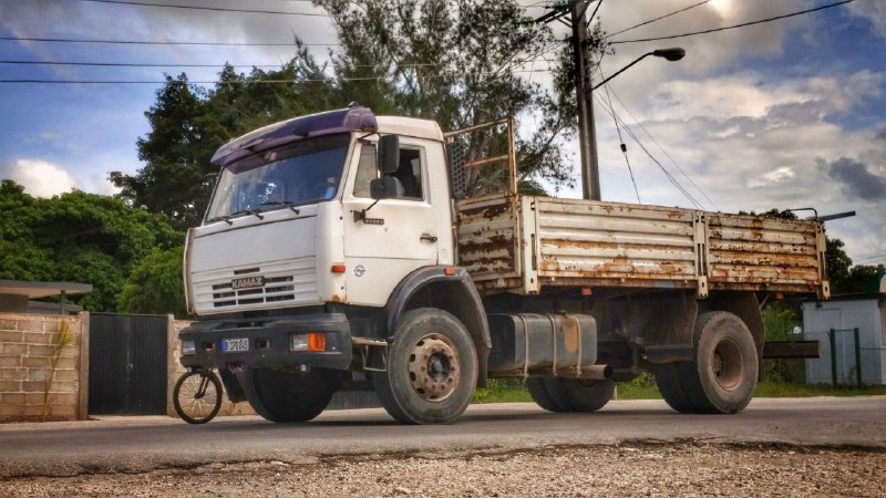 Camión KAMAZ–43253 V8 Biturbo (4x2) ***🇷🇺***