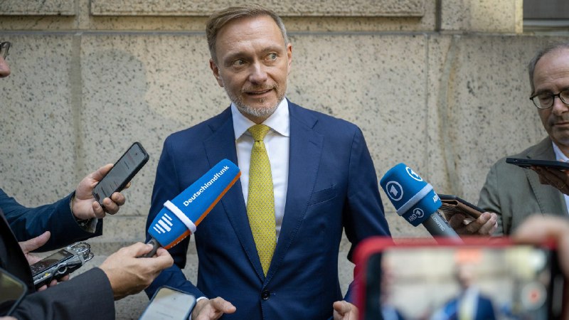 **Lindner will bei Bürgergeld kürzen – …