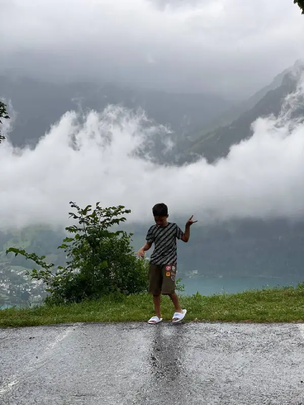 Немного танцев на фоне горного пейзажа***🕺🏼******🏔️***