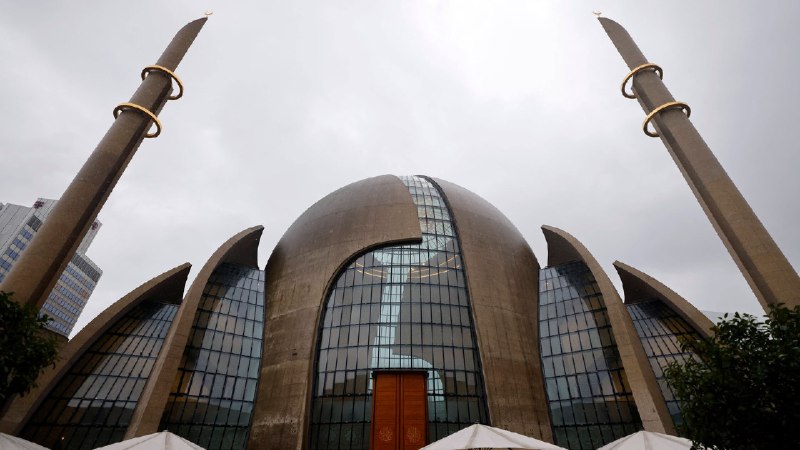 Islamverbände in Deutschland: Gefährdet DİTİB die …