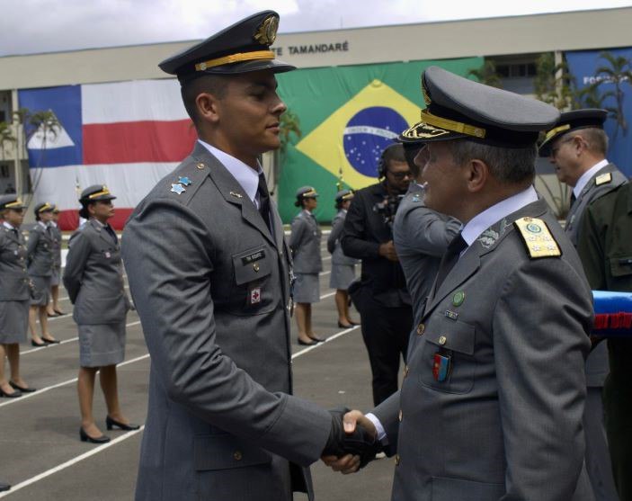 Escola de Saúde e Formação Complementar …