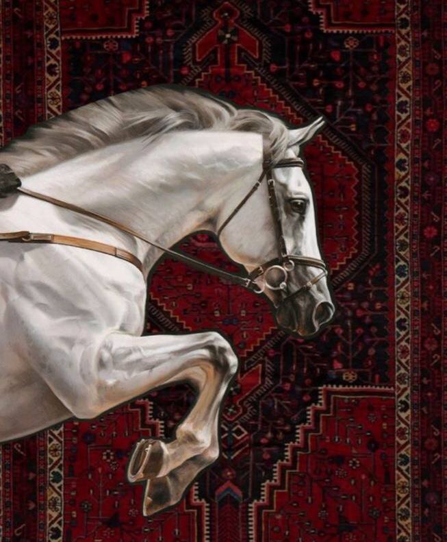 الآنِسْه سَـارا.