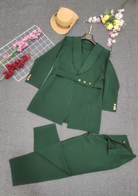 پوشاک فوق العاده ایوان👗🎀