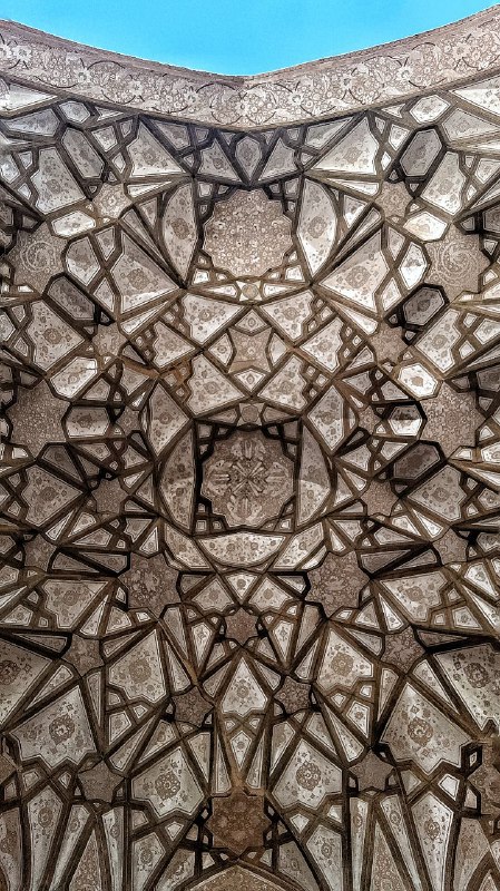 خانه ی تاریخی پیرنیا