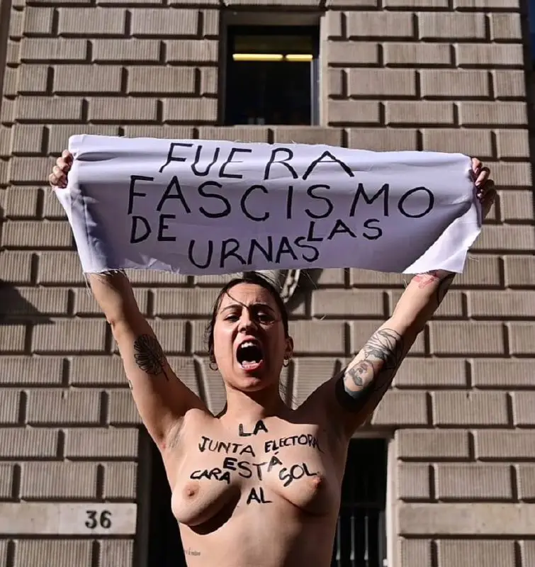 ACCIÓN FEMEN SPAIN***‼️***